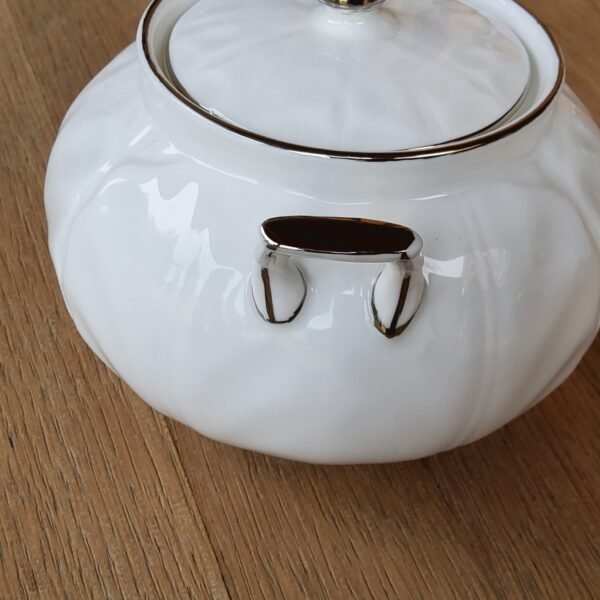 Aynsley Spring Crocus discontinued Sugarbowl